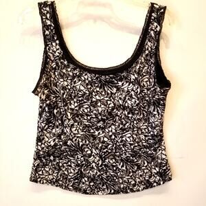 White House Black Market Stretch Fitted  Black White Tank Top Women's Size XL